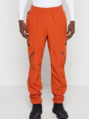 Długie spodnie trekkingowe Under Armour