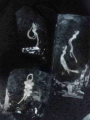 Długie srebrne kolczyki z cyrkoniami TARANKO