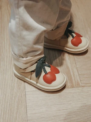 Donsje półbuty skórzane dziecięce Joeka Shoes Cherry