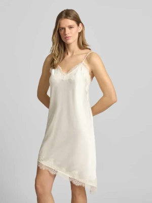 Dopasowana satynowa sukienka z koronką model 'BELLA' Only