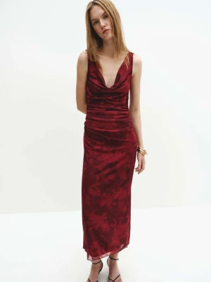 Dopasowana sukienka drapowana burgund - Kobieta - - MANGO