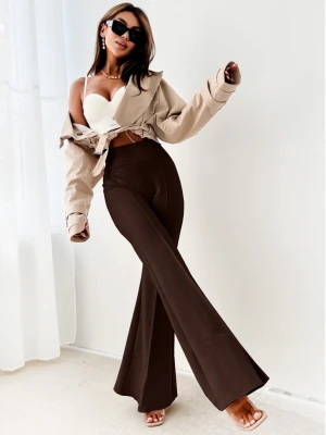 Dopasowane spodnie dzwony modelujące MERRY - czekoladowe  magmac 