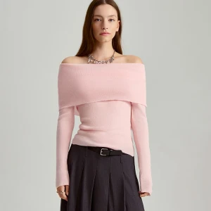 Dopasowany sweter typu open shoulder jasnoróżowy House