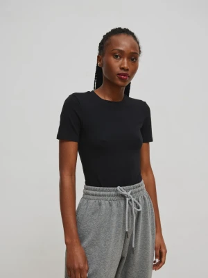 Dopasowany top z krotkim rękawem w kolorze TOTALLY BLACK - COLT Marsala