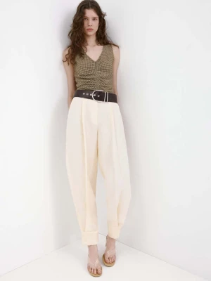 Dopasowany top z marszczeniami khaki - Kobieta - - MANGO