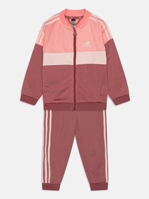 Dres adidas performance