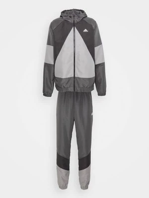 Zdjęcie produktu Dres adidas Sportswear