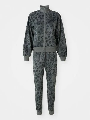 Dres adidas Sportswear