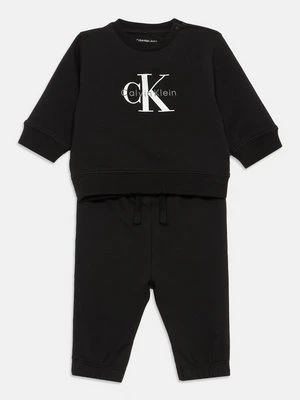 Dres Calvin Klein Jeans