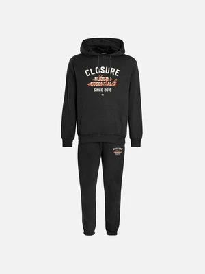 Dres CLOSURE London