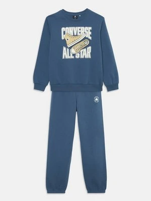 Dres Converse
