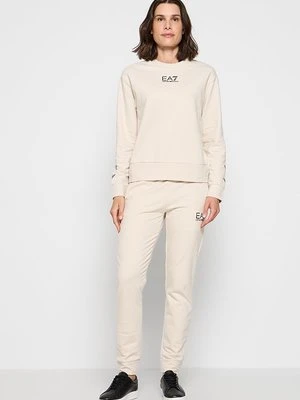 Dres EA7 Emporio Armani