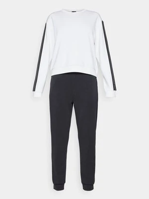 Dres EA7 Emporio Armani