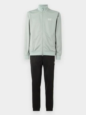 Dres EA7 Emporio Armani