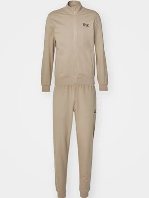 Dres EA7 Emporio Armani