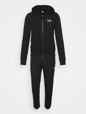 Dres EA7 Emporio Armani