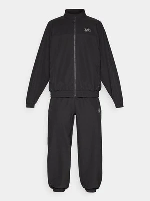 Dres EA7 Emporio Armani