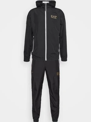 Dres EA7 Emporio Armani
