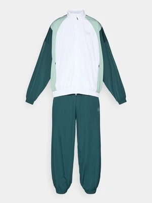 Dres EA7 Emporio Armani