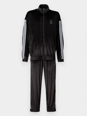 Dres EA7 Emporio Armani