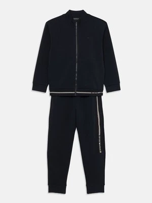 Dres Emporio Armani