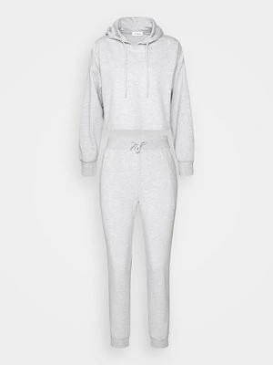 Dres Even&Odd Petite