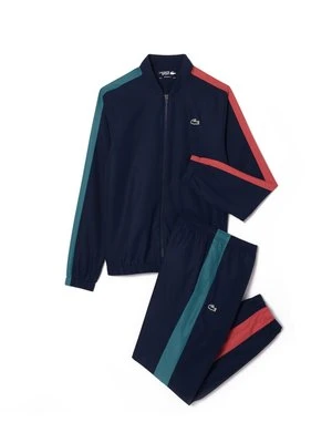 Dres Lacoste