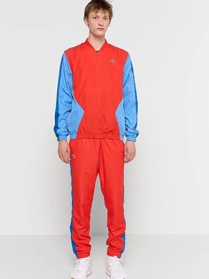 Dres Lacoste