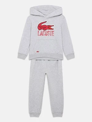 Dres Lacoste
