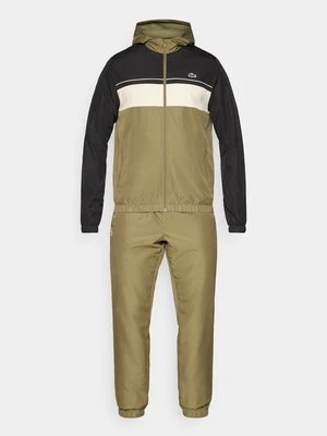 Dres Lacoste oliwkowy