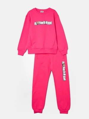 Dres Moschino