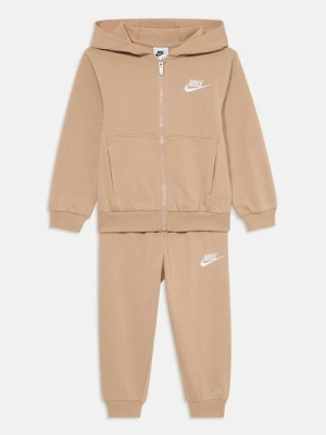 Dres Nike beżowy