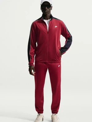 Dres Nike czerwony