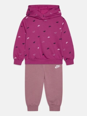Dres Nike fioletowy