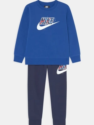Dres Nike granatowy