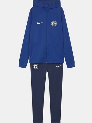 Dres Nike Performance