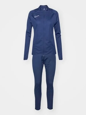 Dres Nike Performance