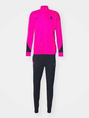 Dres Nike Performance