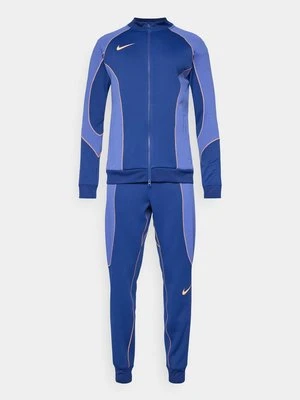 Dres Nike Performance