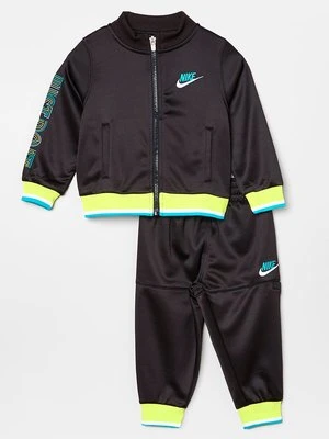 Dres Nike Performance