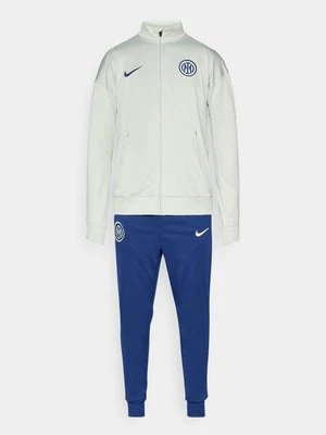 Dres Nike Performance