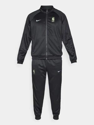 Dres Nike Performance