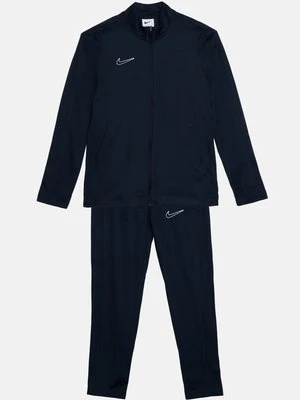 Dres Nike Performance