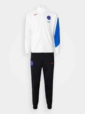 Dres Nike Performance