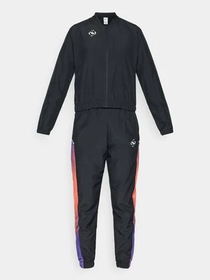 Dres Nike Performance