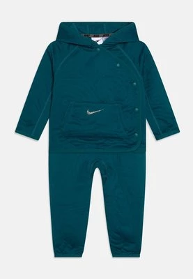 Dres Nike Sportswear