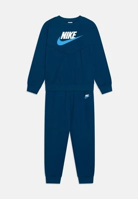 Dres Nike Sportswear