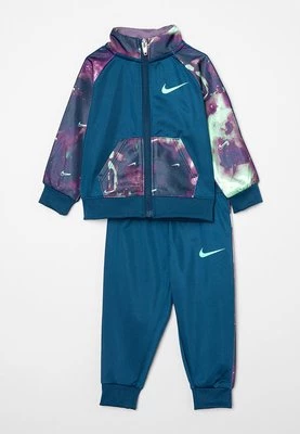 Dres Nike Sportswear