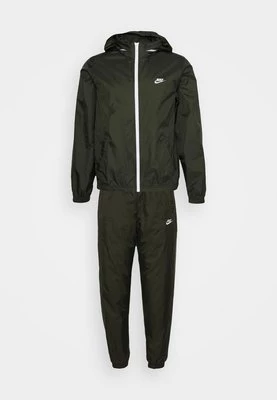 Dres Nike Sportswear