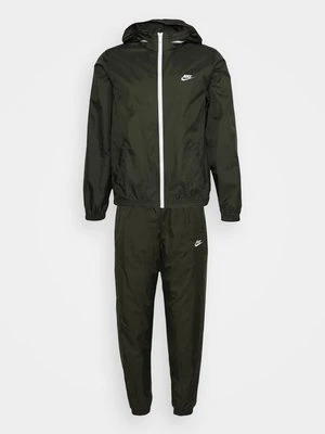 Dres Nike Sportswear